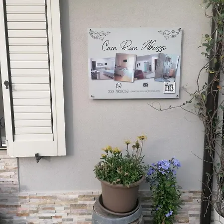 Casa Rosa Abruzzo 3*