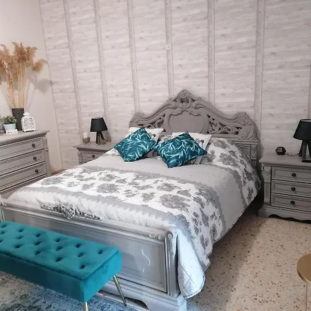 Casa Rosa Abruzzo Bed & Breakfast