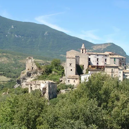 Casa Rosa Abruzzo Bed & Breakfast